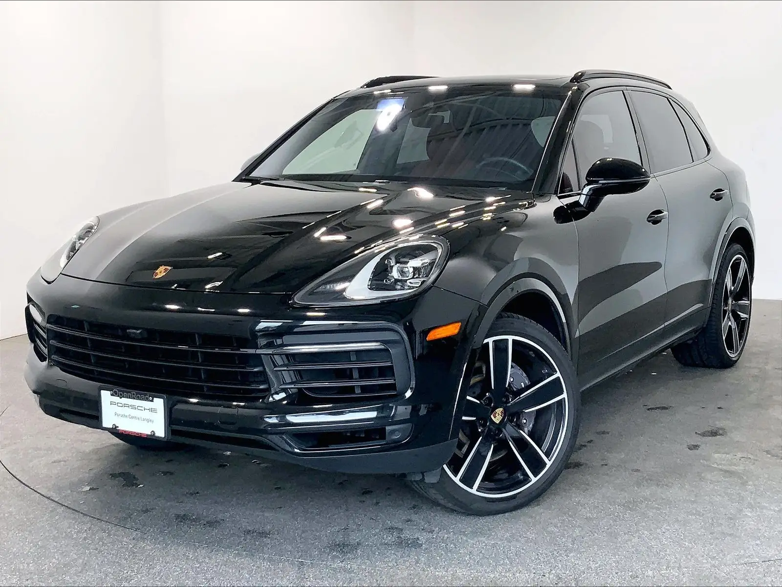 2023 Porsche Cayenne Base photo 1