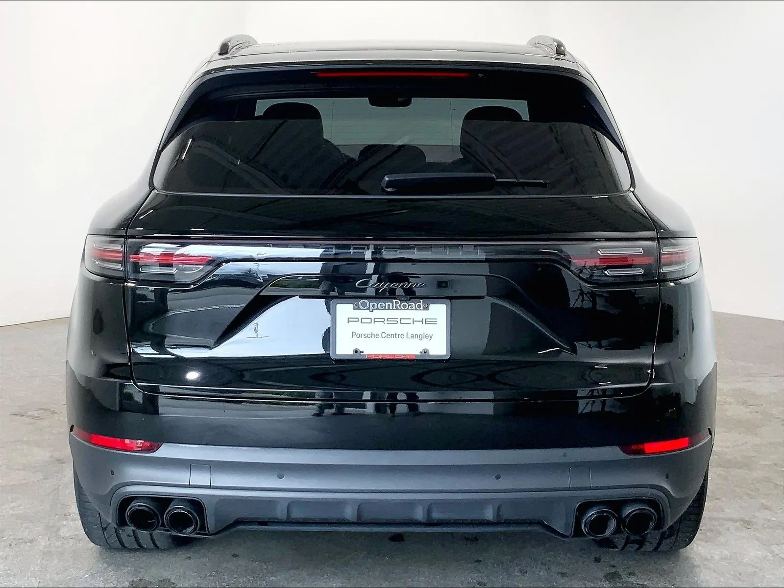 2023 Porsche Cayenne Base photo 5