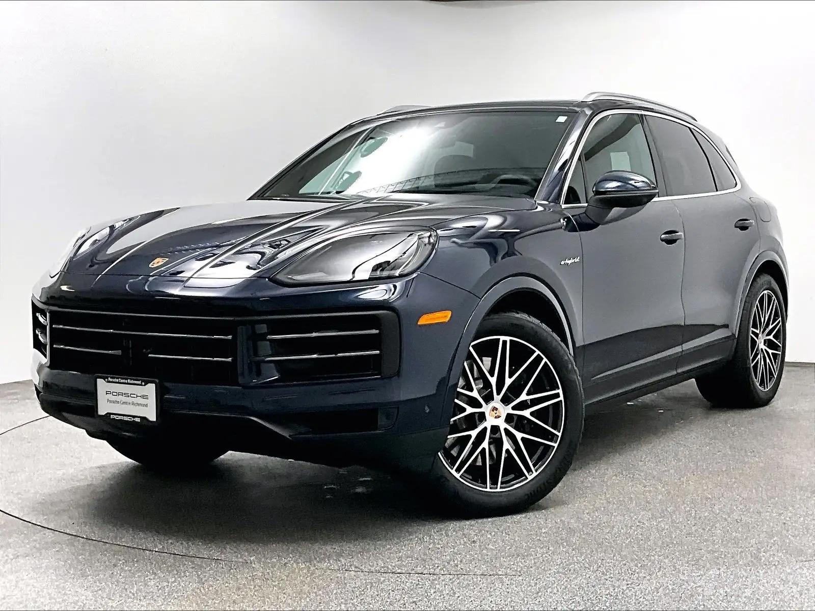 2026 Porsche Cayenne E-Hybrid photo 1