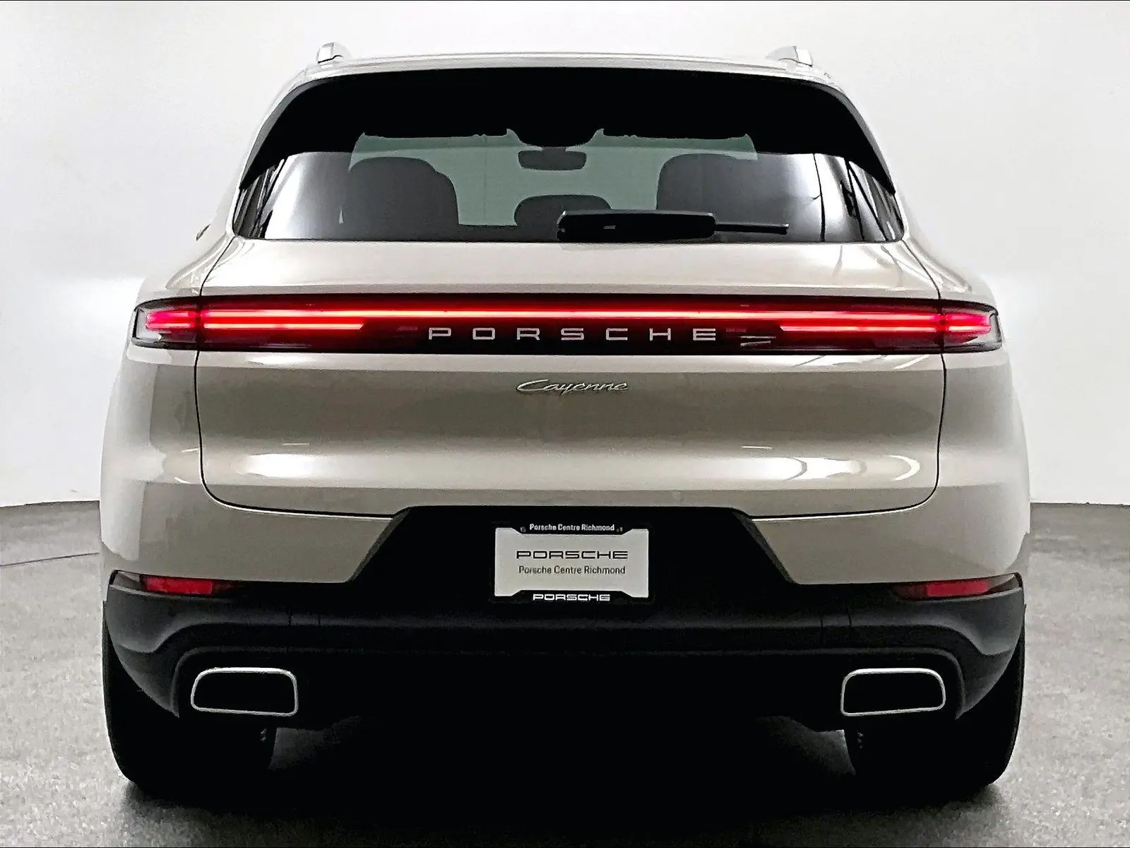 2026 Porsche Cayenne E-Hybrid photo 5