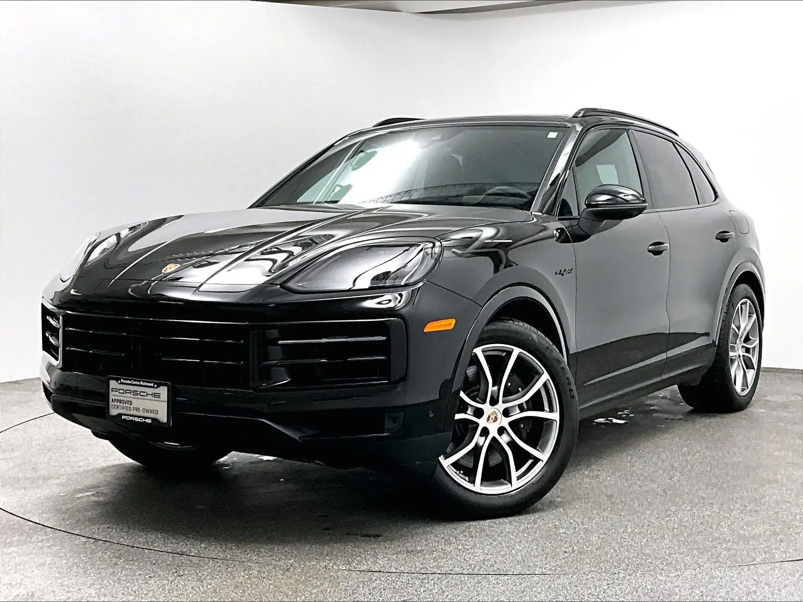 2026 Porsche Cayenne E-Hybrid photo 1