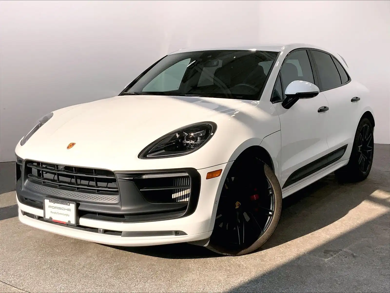 2023 Porsche Macan GTS's photo