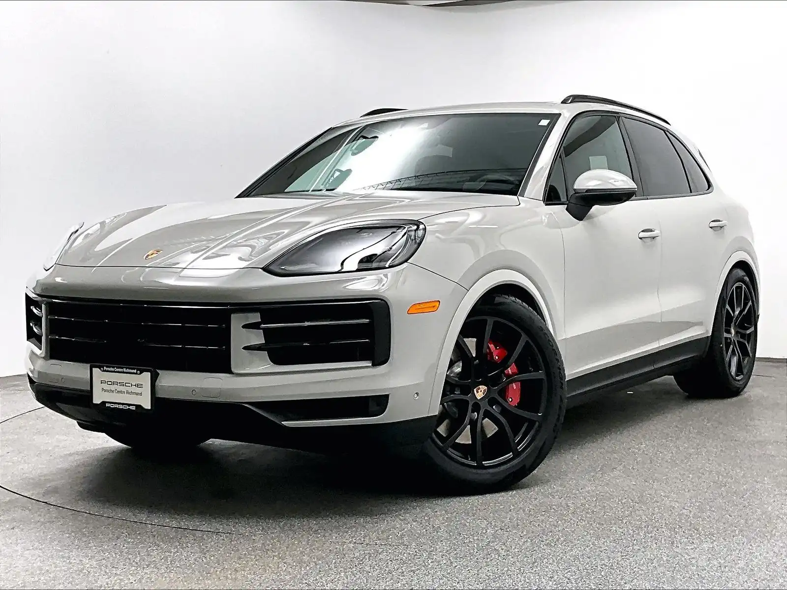 2026 Porsche Cayenne S's photo