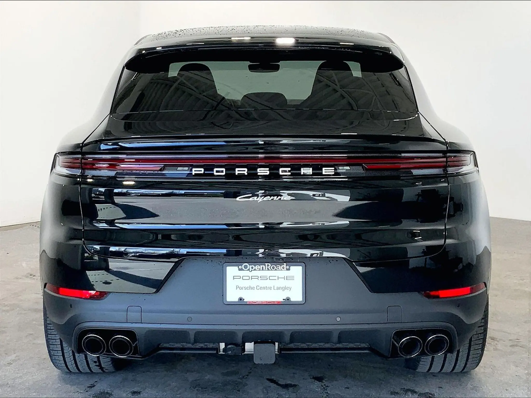 2026 Porsche Cayenne Base photo 4