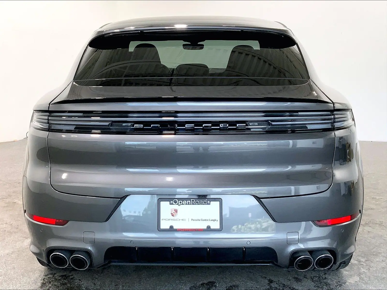 2026 Porsche Cayenne Base photo 5