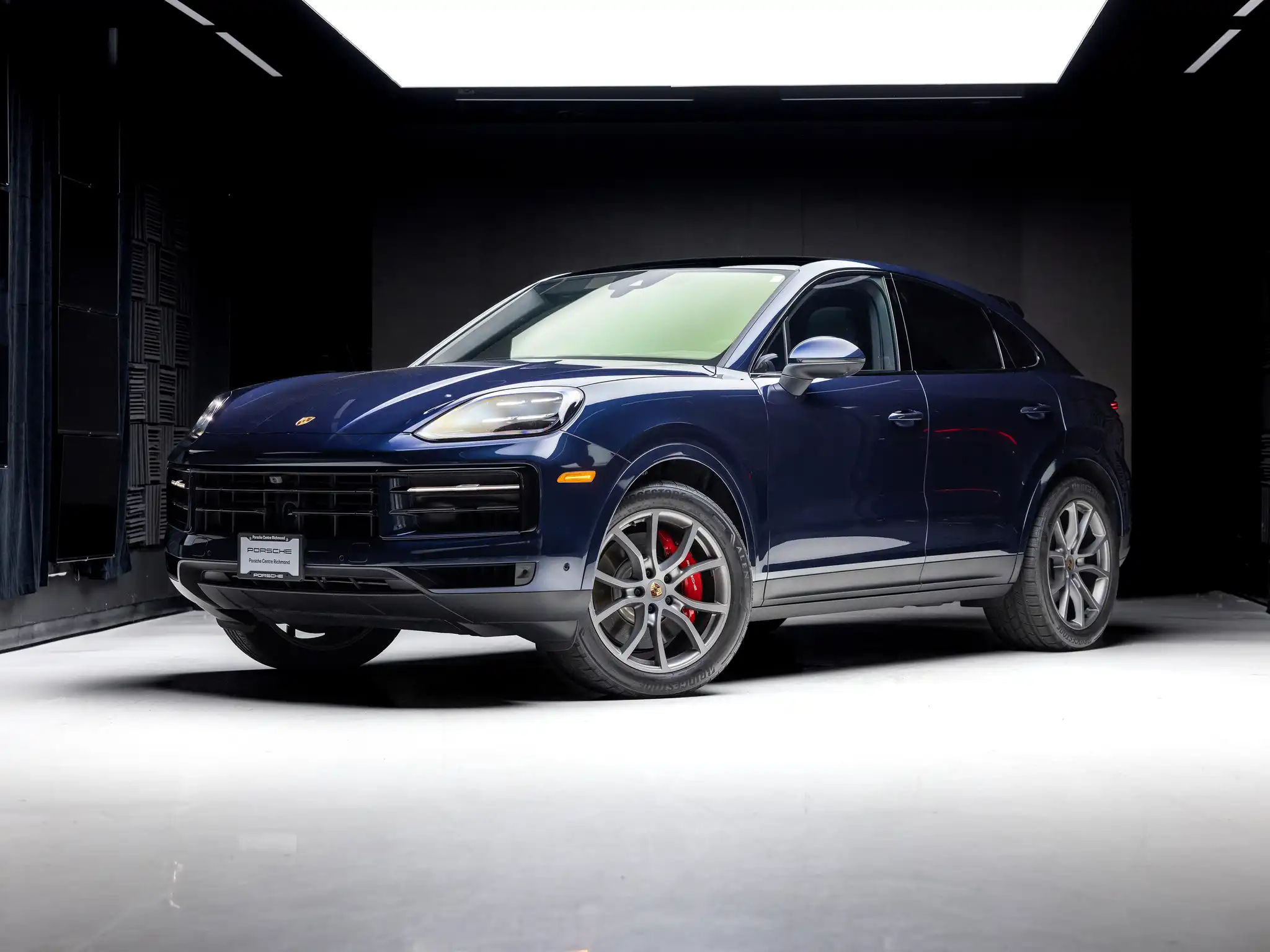 2025 Porsche Cayenne S's photo
