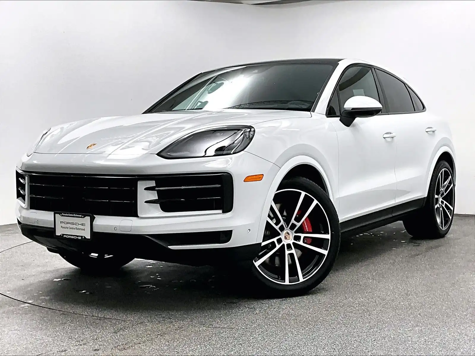 2026 Porsche Cayenne S's photo