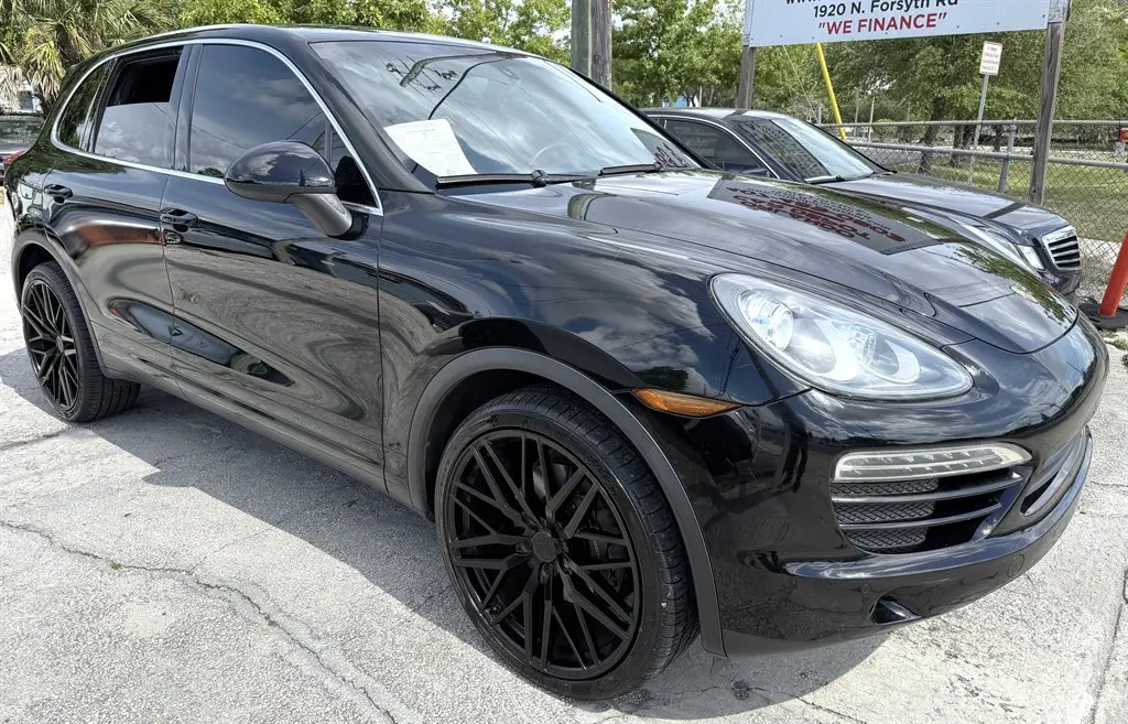 2012 Porsche Cayenne Tiptronic photo 3