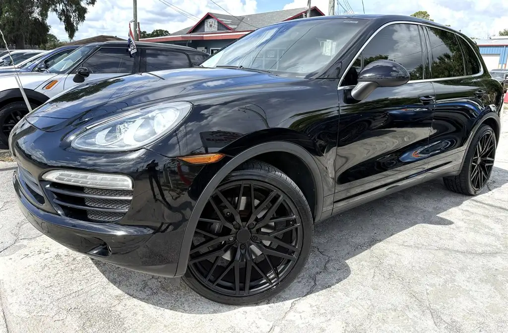 2012 Porsche Cayenne Tiptronic photo 1