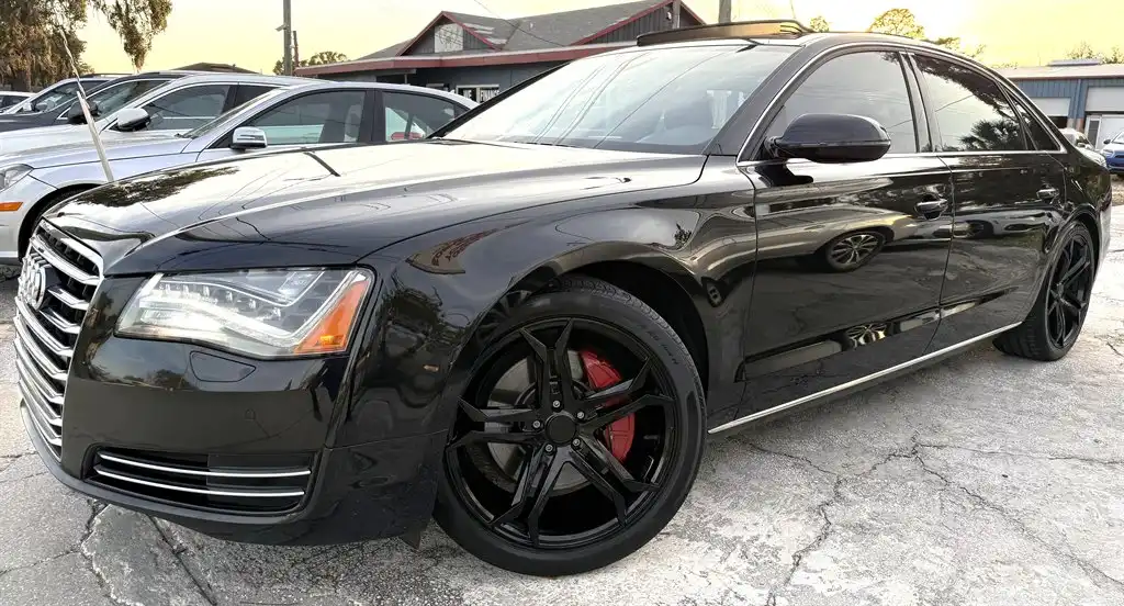 2013 Audi A8 3.0T LWB quattro tiptronic's photo