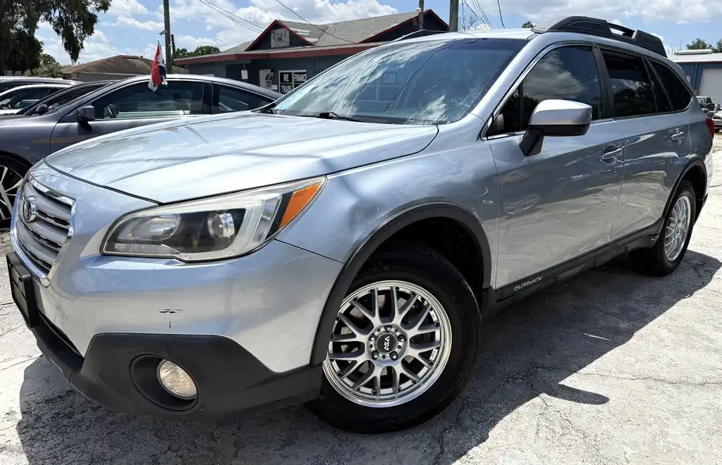 2017 Subaru Outback 2.5i Premium's photo