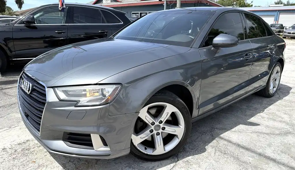 2018 Audi A3 2.0T FWD S tronic Premium's photo