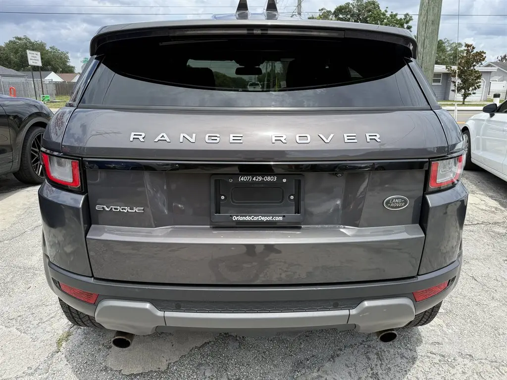 2016 Land Rover Range Rover Evoque SE photo 4