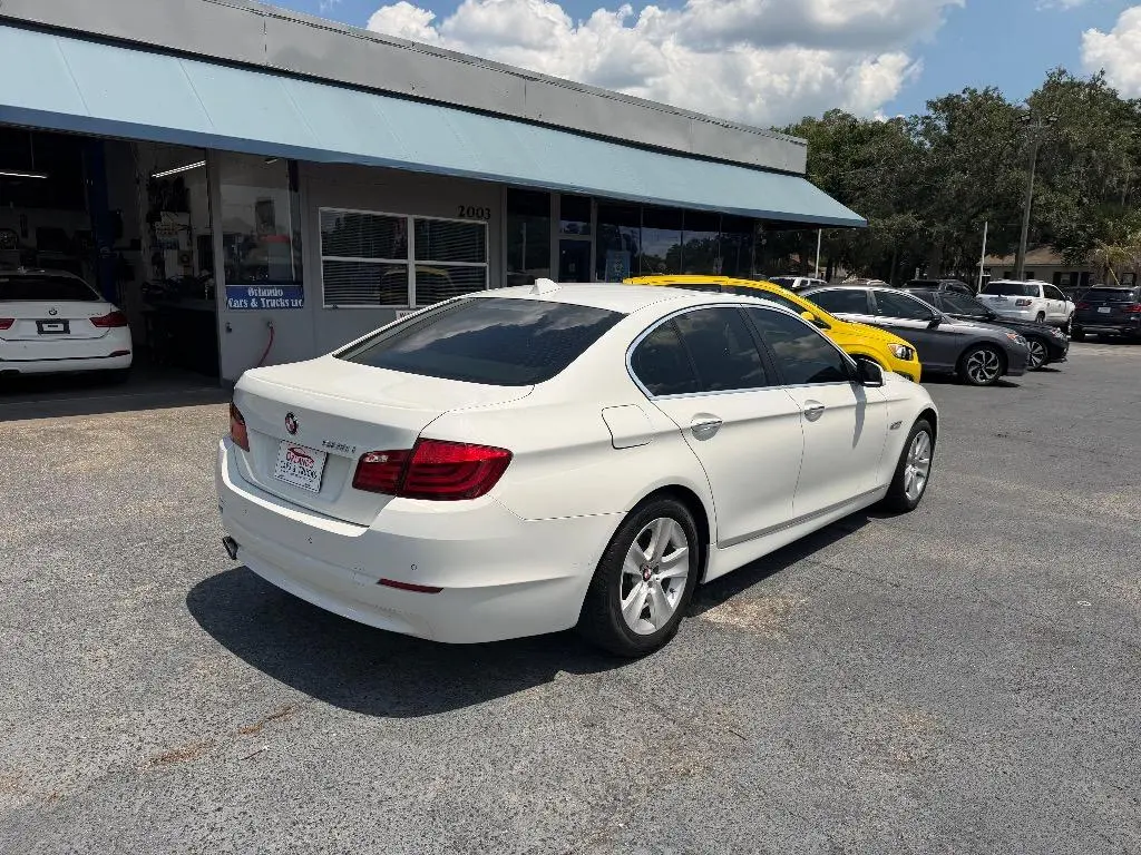 2012 BMW 5 Series 528i Sedan photo 5
