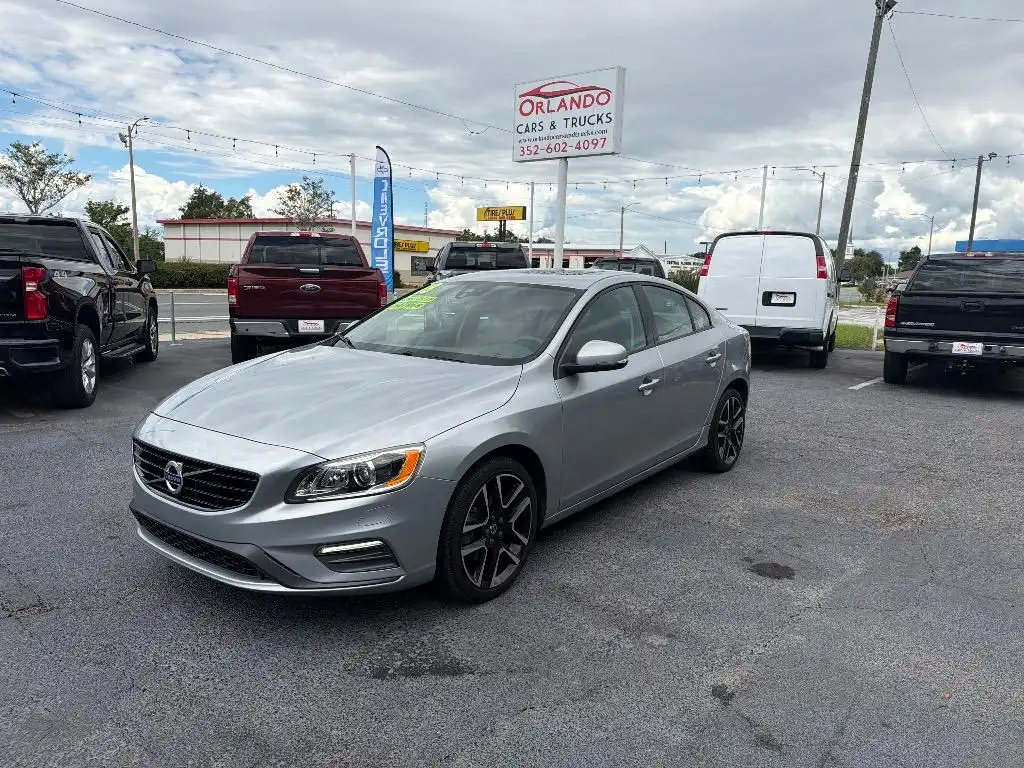 2018 Volvo S60 T5 Dynamic's photo
