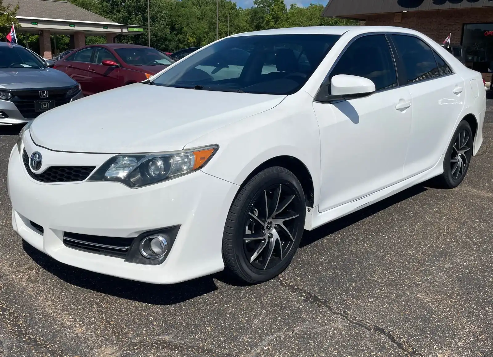 2013 Toyota Camry 2.5 Auto SE's photo