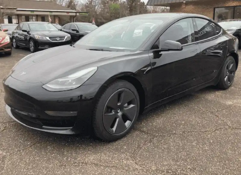 2023 Tesla Model 3 Base's photo