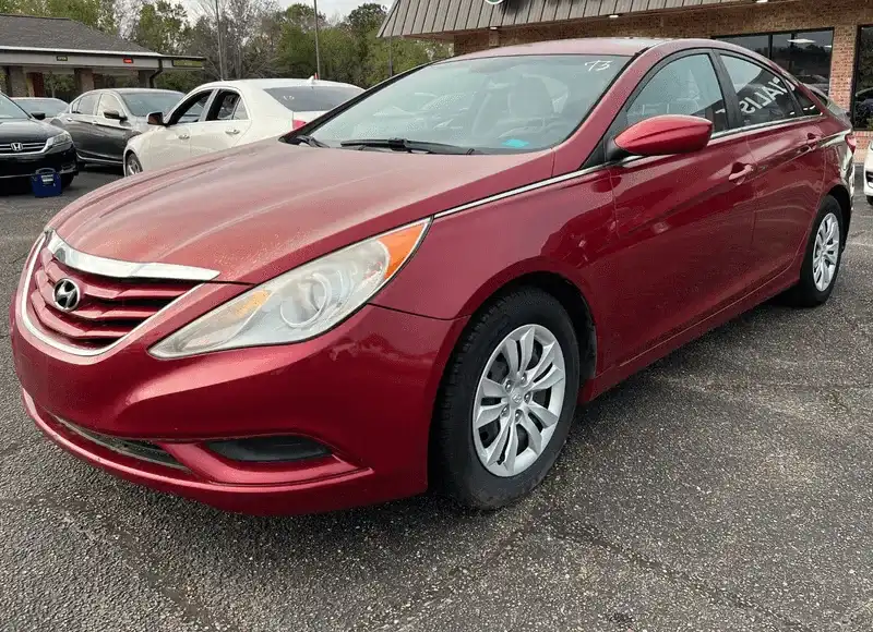 2013 Hyundai Sonata I4 GLS A T's photo