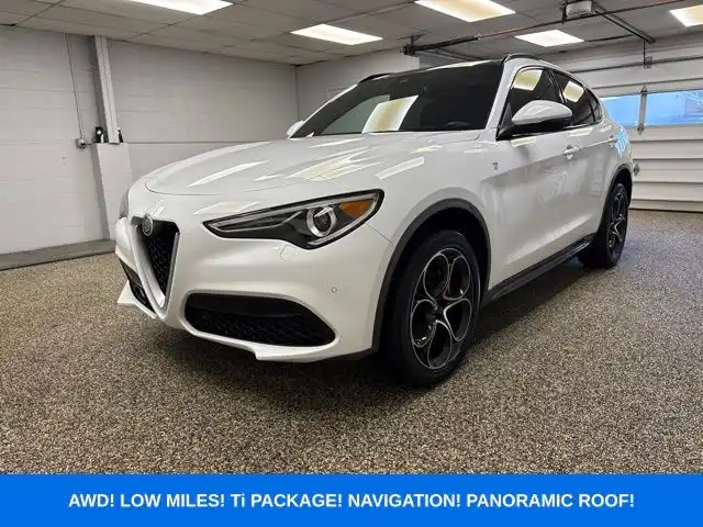2023 Alfa Romeo Stelvio Ti AWD's photo