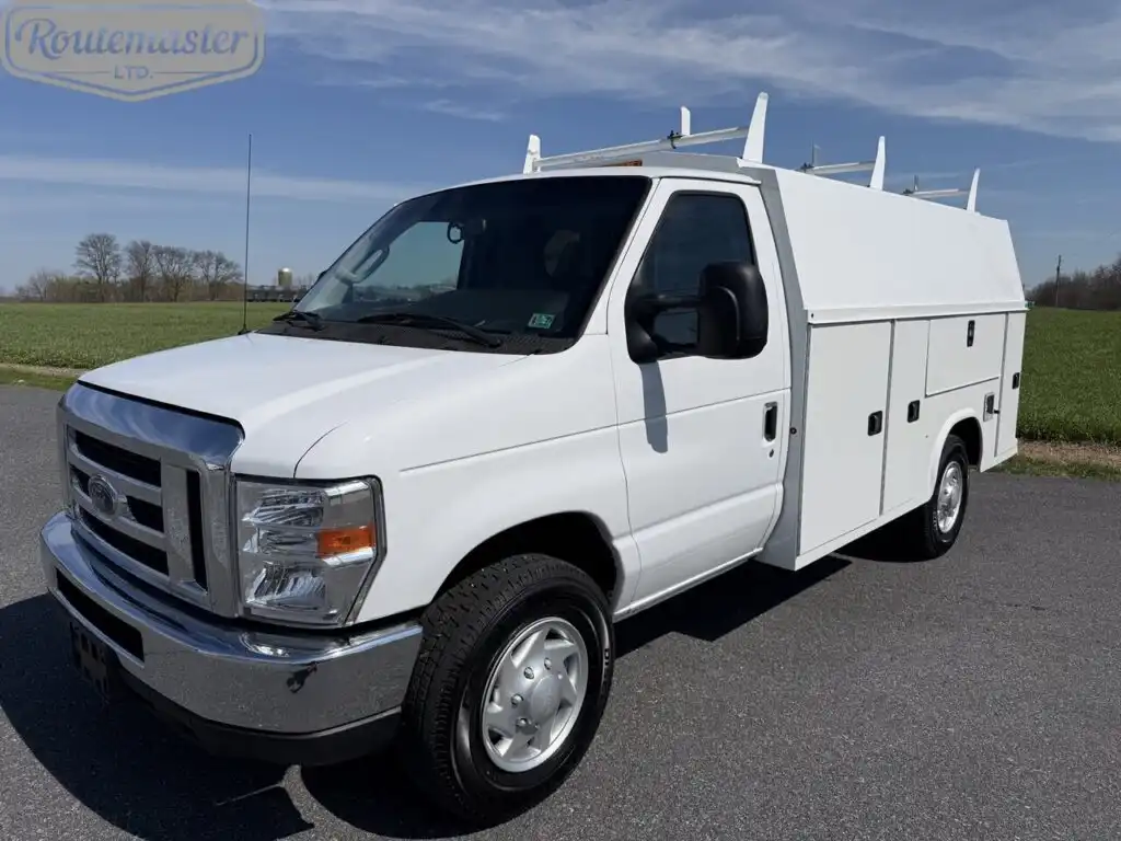2019 Ford E-Series SRW E-350 Super Duty 138 in WB's photo