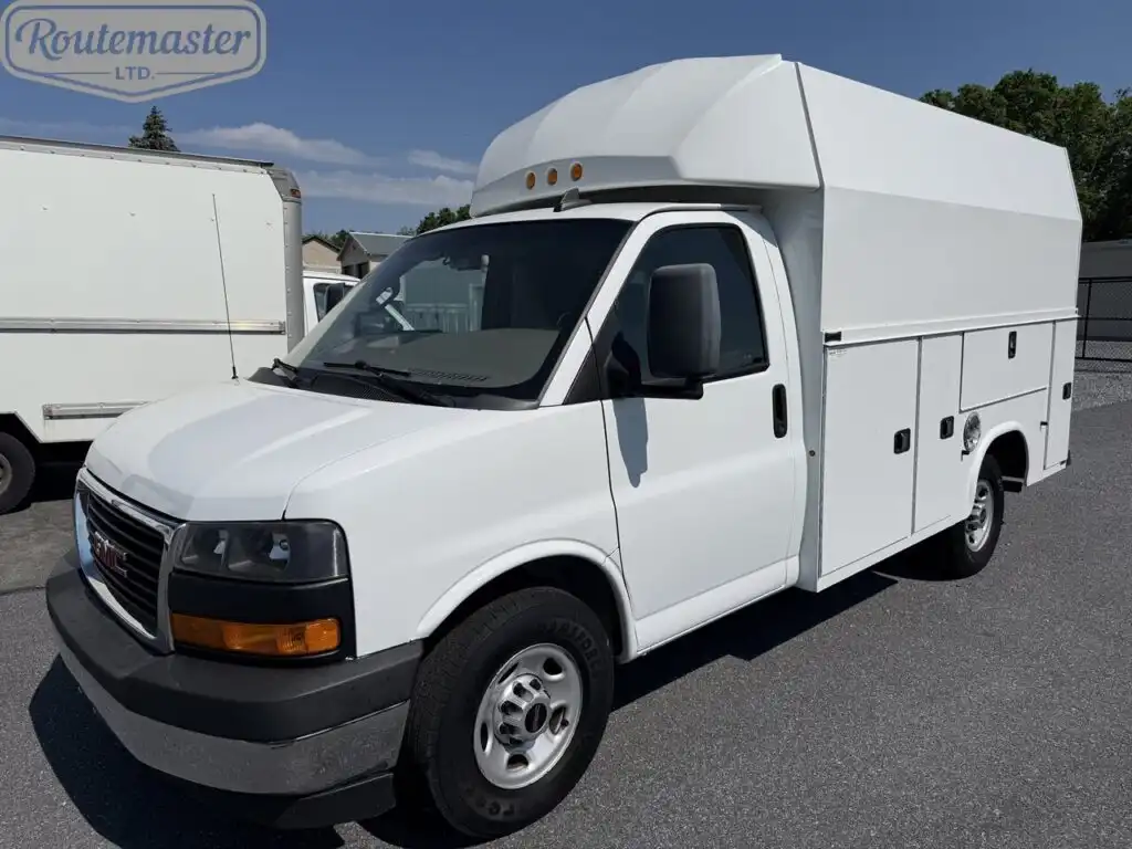 2020 GMC Savana 3500 139" WB's photo