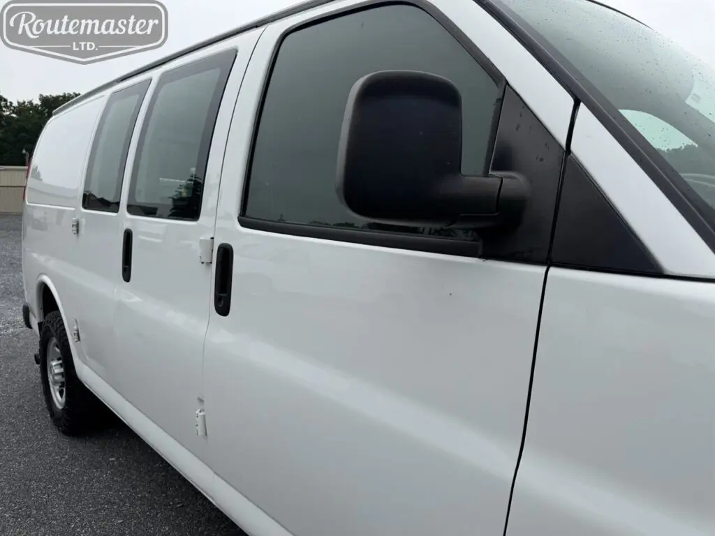 2015 Chevrolet Express 2500 Work Van HD photo 4