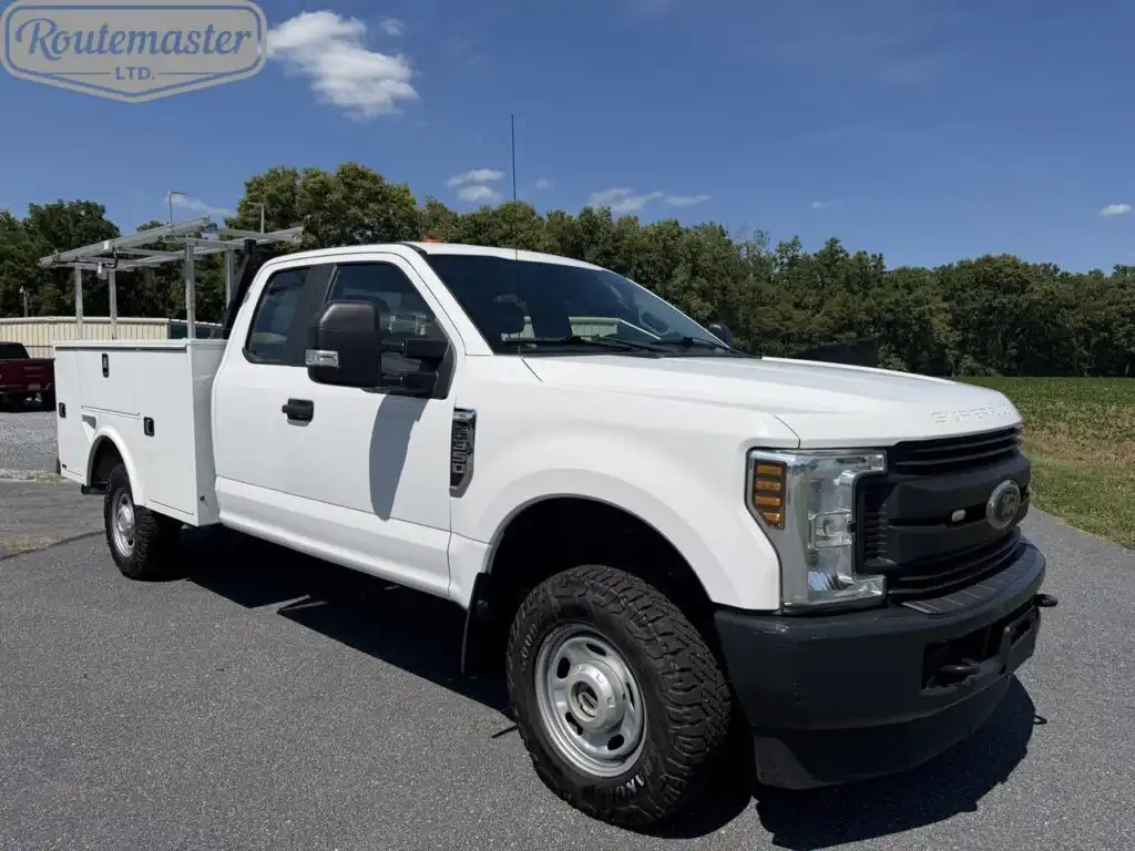 2019 Ford F-350 350 8 Open Utility's photo
