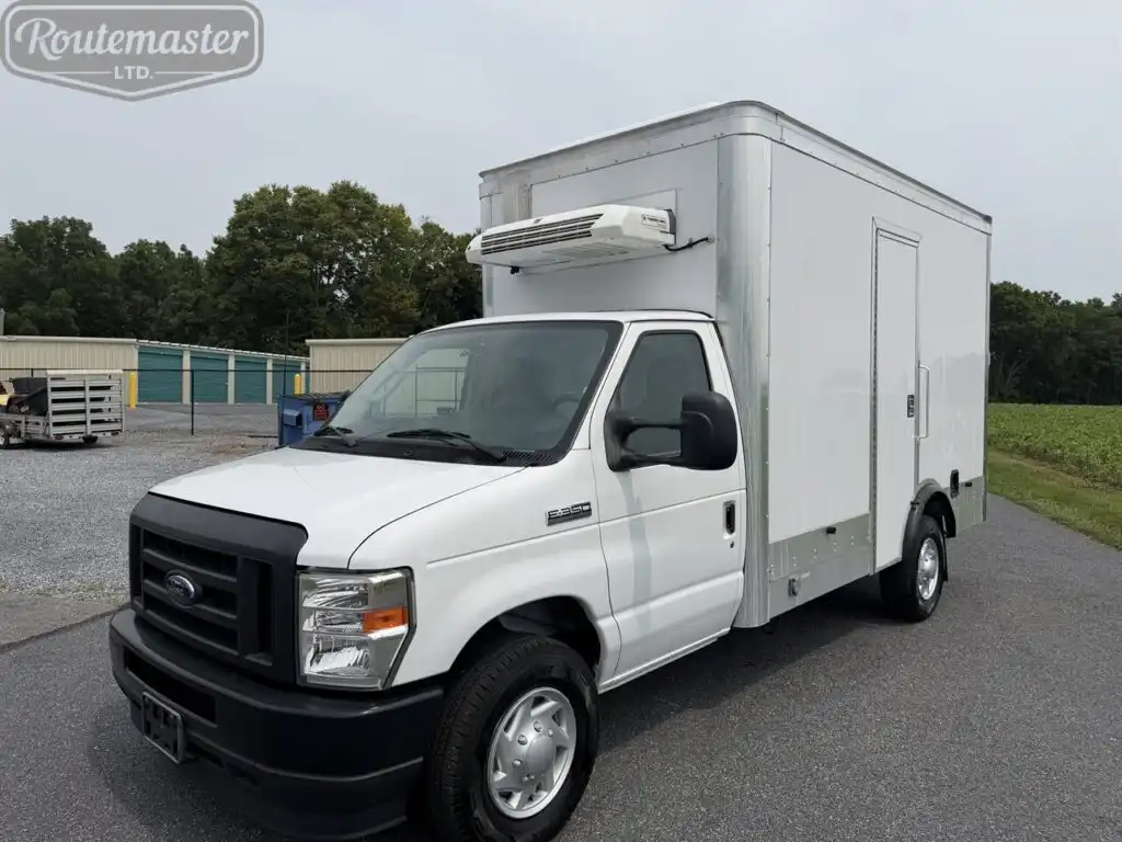 2024 Ford E-Series SRW E-350 Super Duty 138 in WB's photo