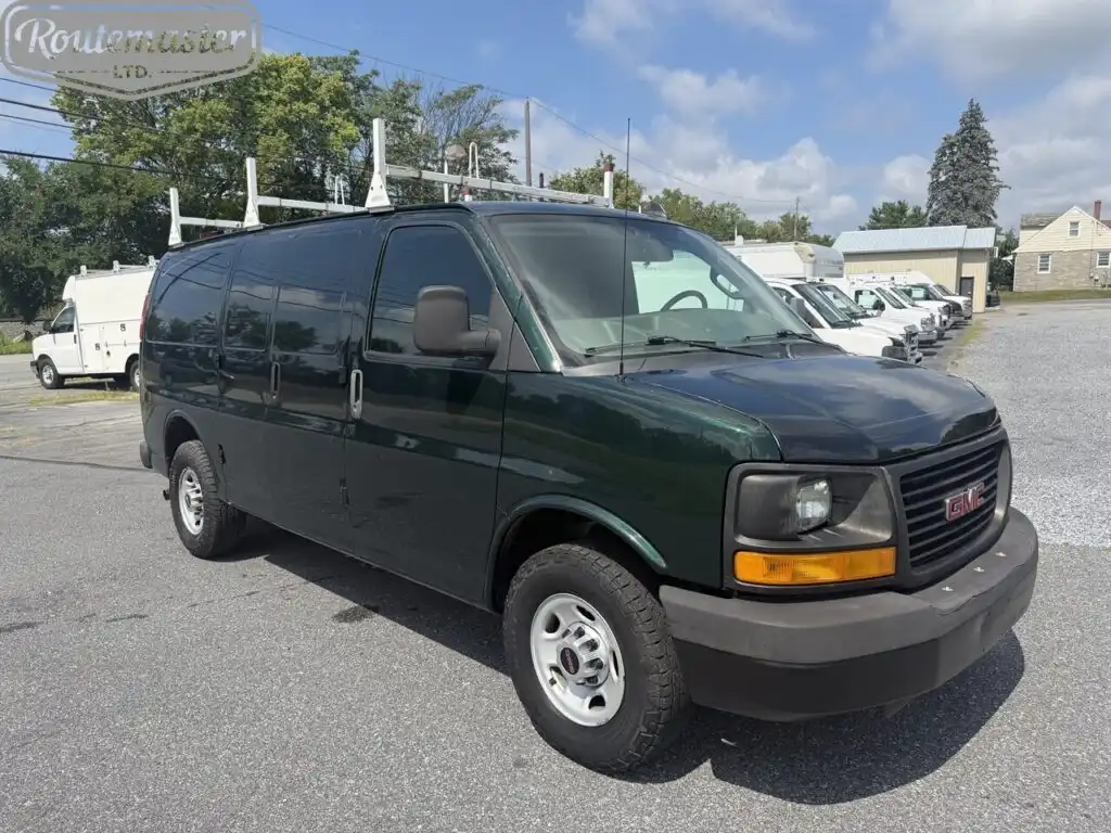 2016 GMC Savana 2500's photo