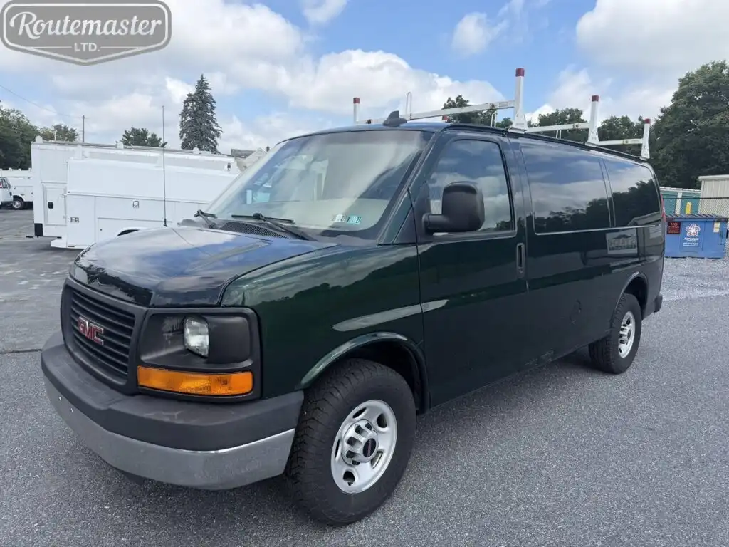2016 GMC Savana 2500's photo