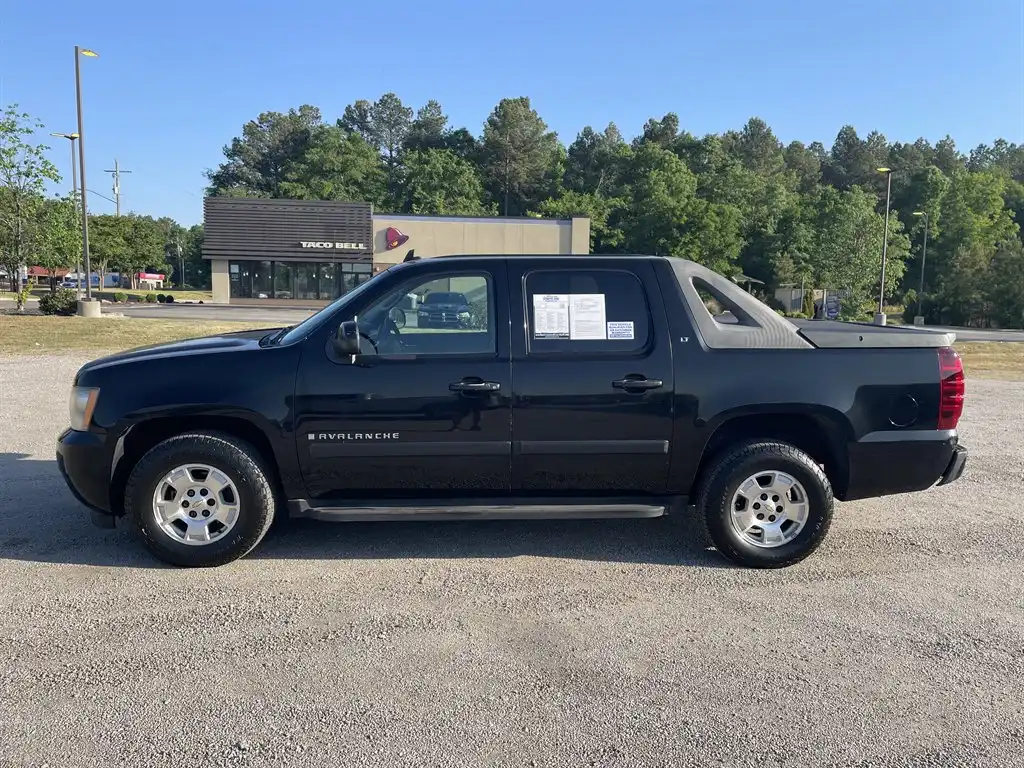 2007 Chevrolet Avalanche 2WD Avalanche w/1LT's photo