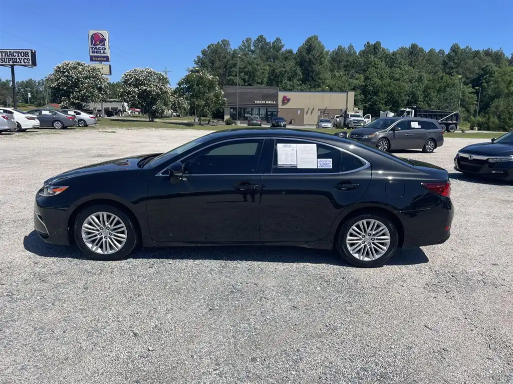 2016 Lexus ES 350 350's photo
