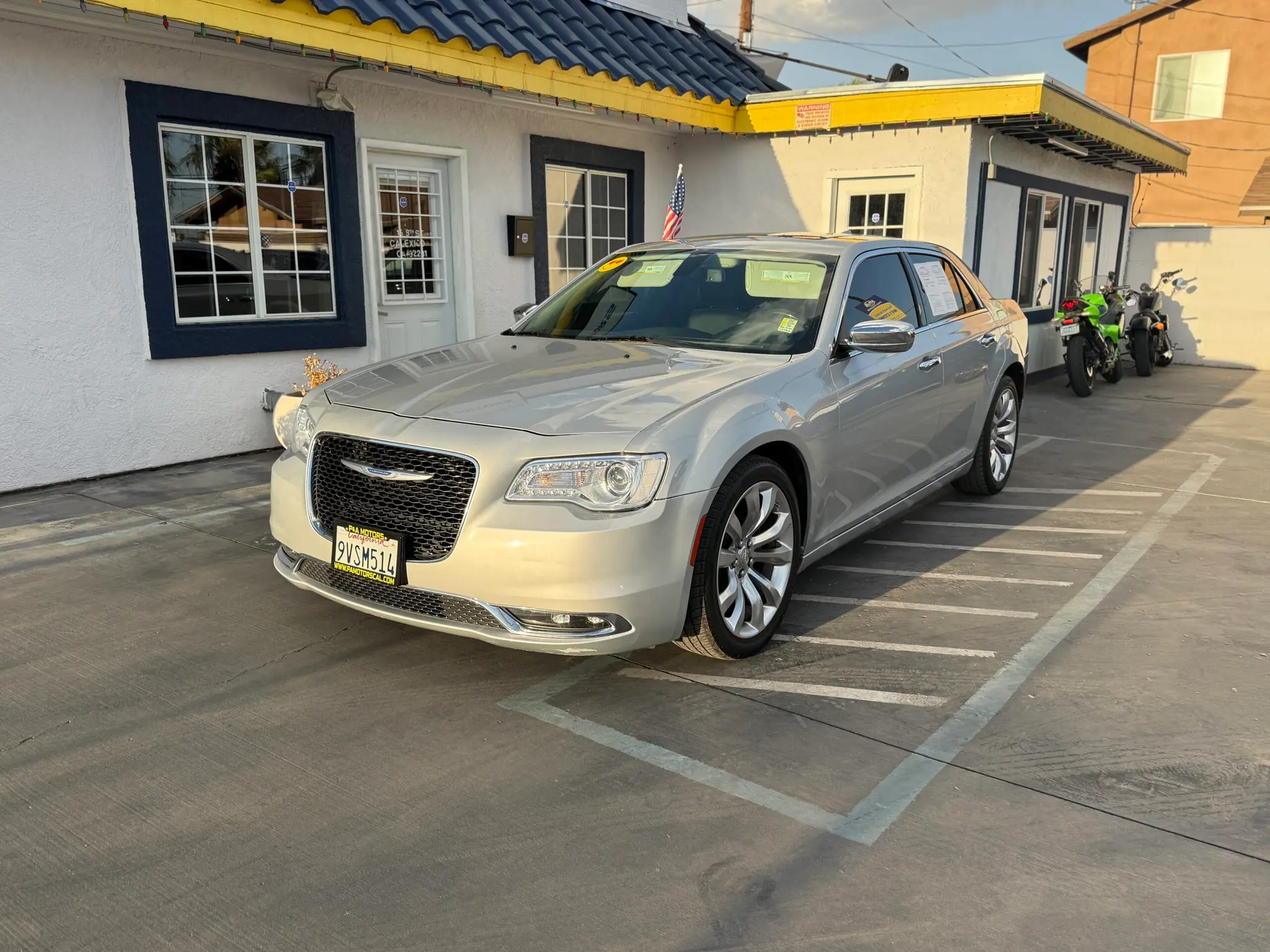 2020 Chrysler 300 Limited photo 3