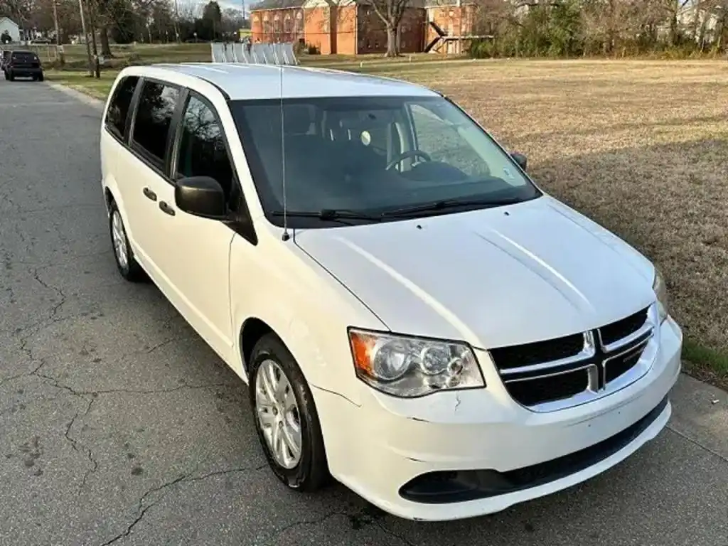 2019 Dodge Grand Caravan SE's photo