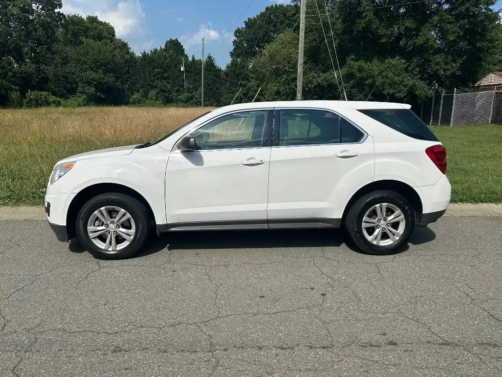 2012 Chevrolet Equinox LS's photo