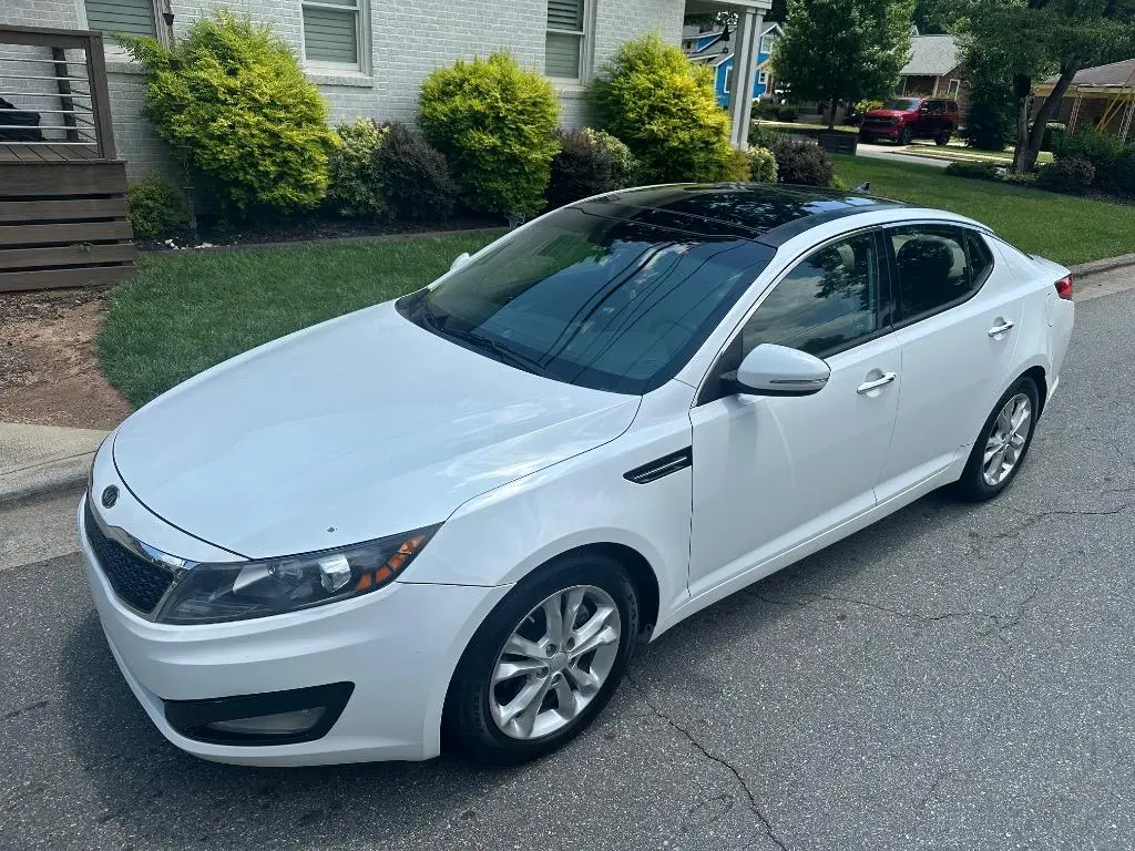 2012 Kia Optima EX AT photo 4