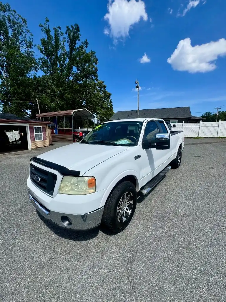 2007 Ford F-150 XLT SuperCab 145 in Styleside's photo
