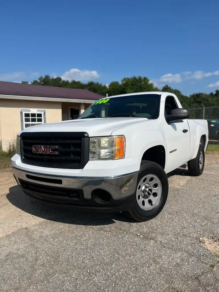 2010 GMC Sierra 2WD Regular Cab Work Truck LWB's photo