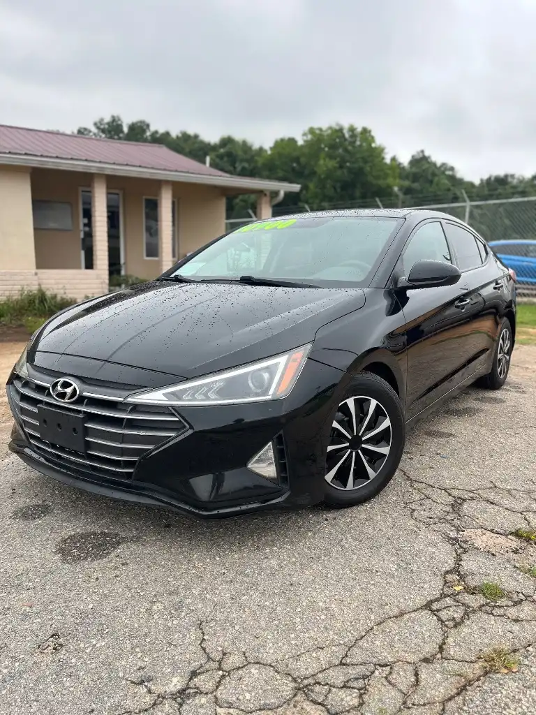 2019 Hyundai Elantra 2.0 SE A/T's photo