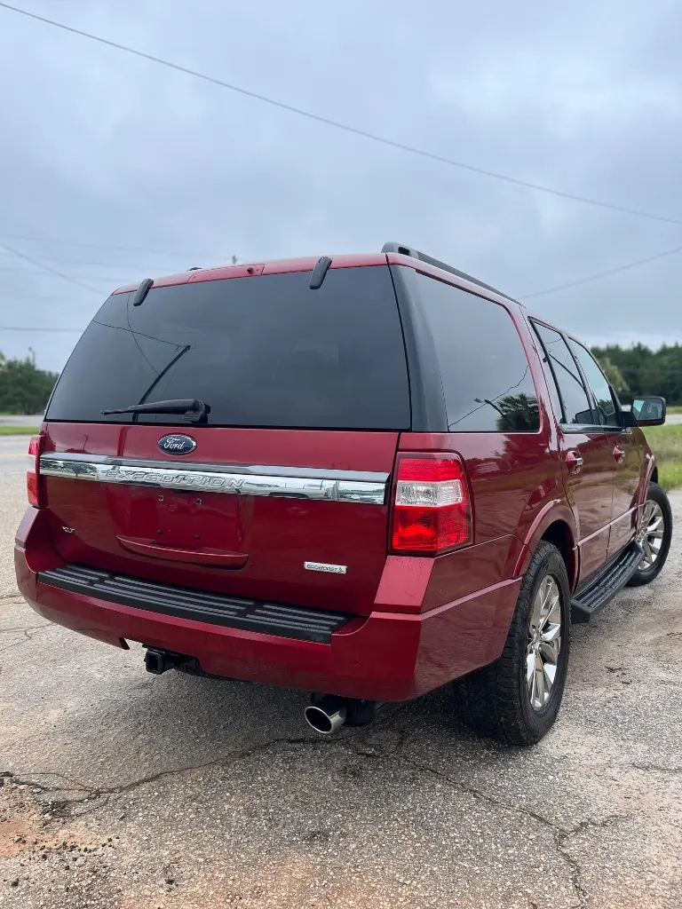 2016 Ford Expedition XLT photo 3