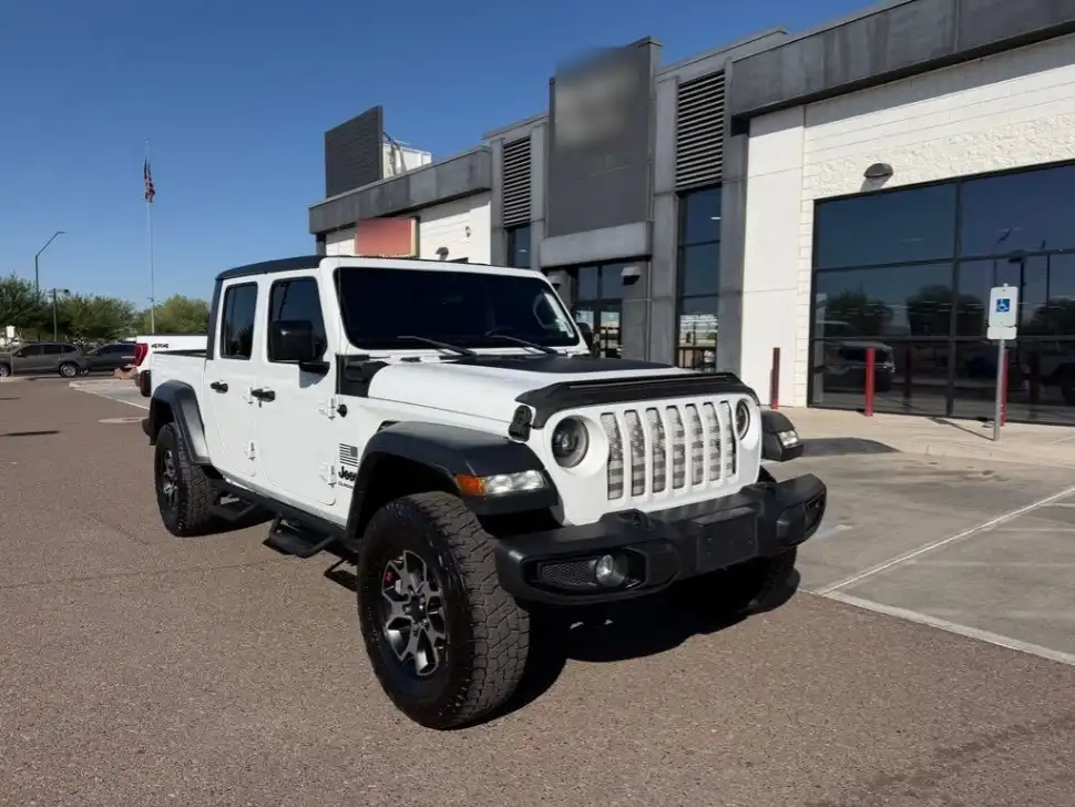 2020 Jeep Gladiator Sport S's photo