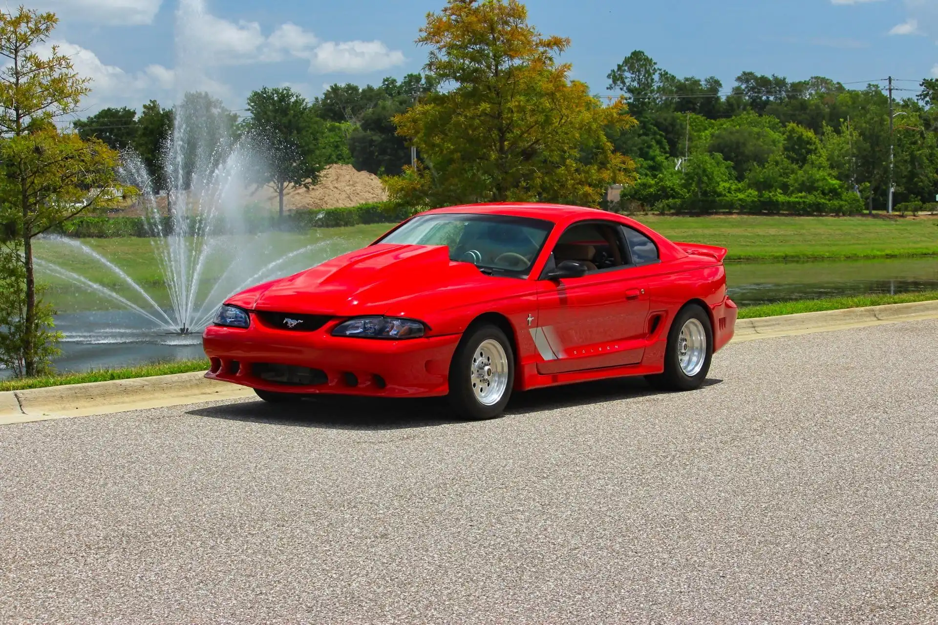 1995 Ford Mustang's photo