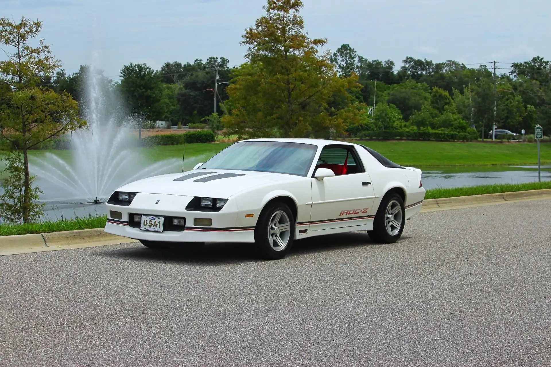 1990 Chevrolet Camaro's photo