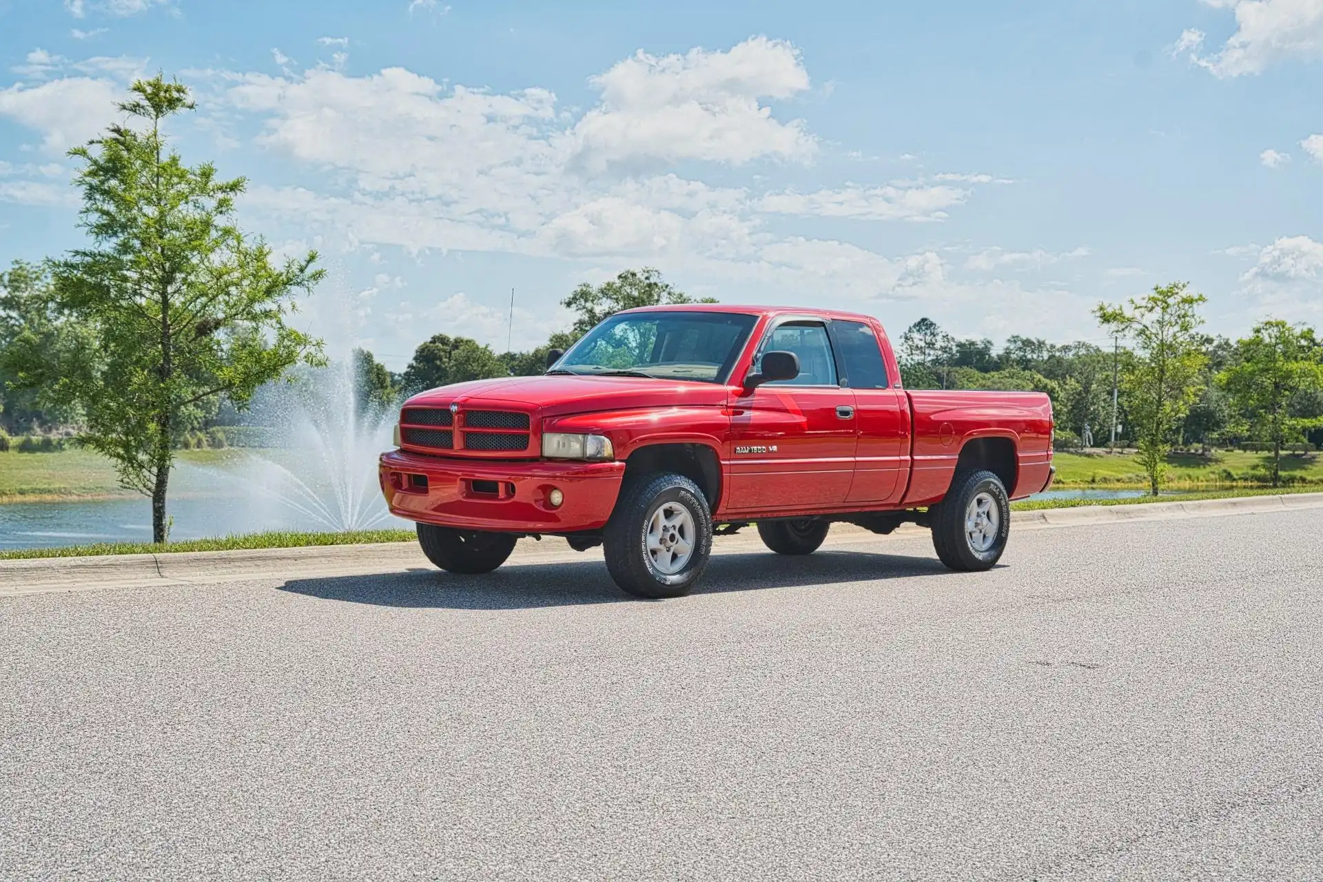 2001 Dodge Ram 1500 1500 ST 4X4 QUAD CAB SWB's photo