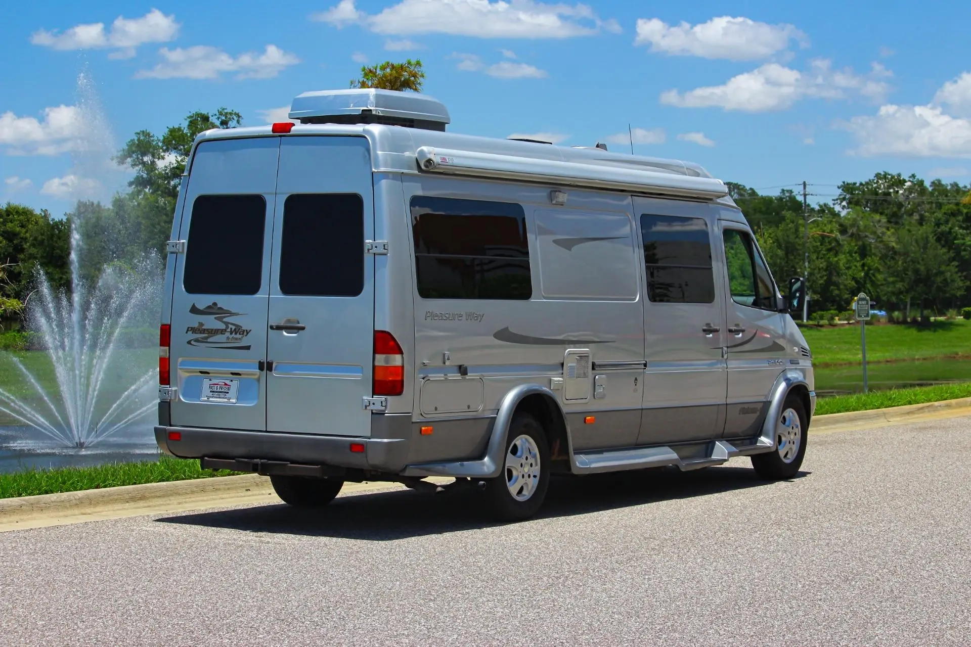2006 Dodge Sprinter 2500 140" W.B. photo 5