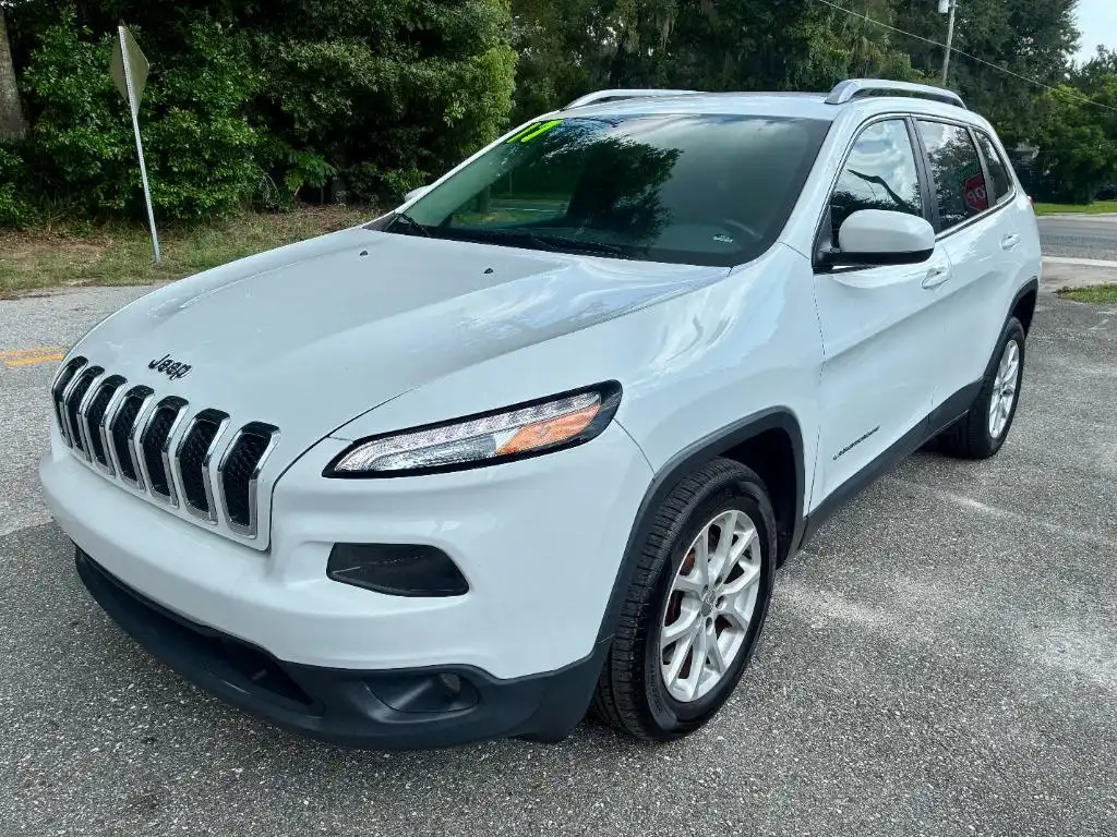 2017 Jeep Cherokee Latitude's photo