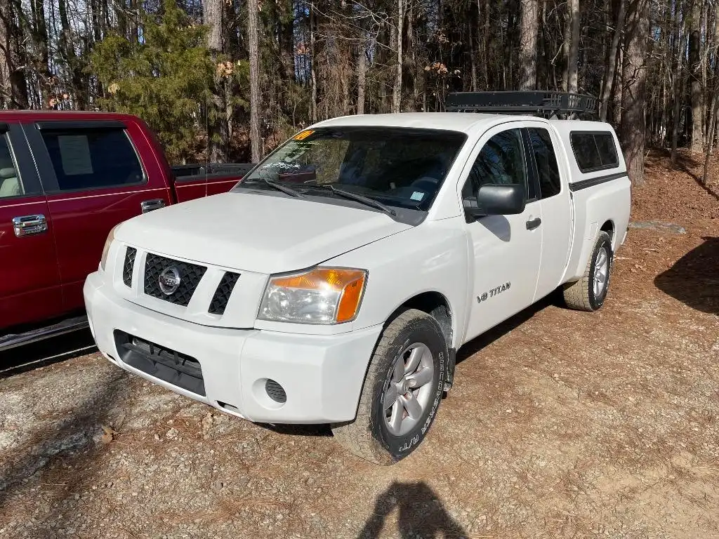 2010 Nissan Titan SE 2WD King Cab SWB's photo