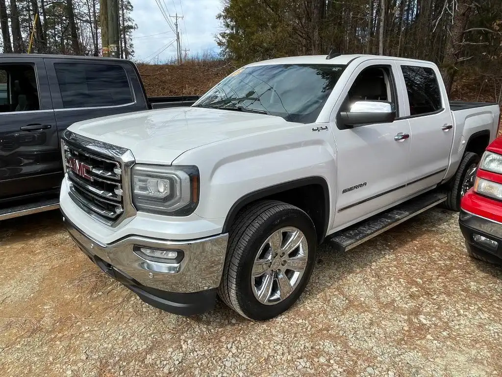 2016 GMC Sierra SLT 4WD Crew Cab Short Box's photo
