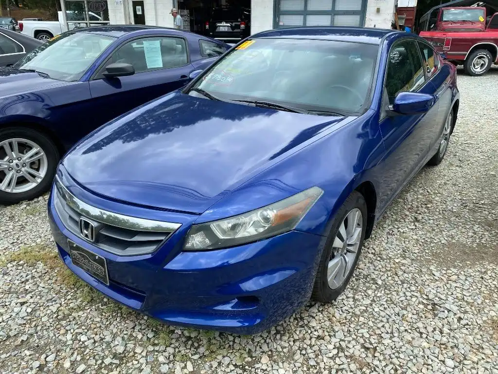 2011 Honda Accord LX-S Auto's photo