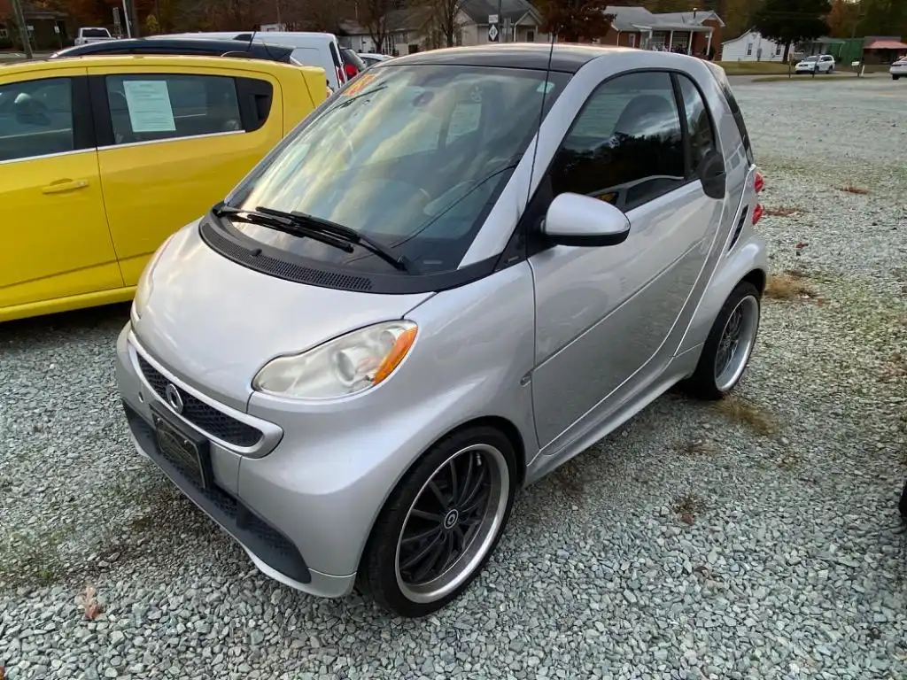 2013 smart fortwo passion's photo
